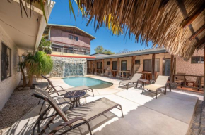Beachside Studio Apartment with Pool and Free WiFi
